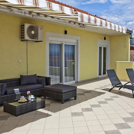 Apartment Noel Kastela Exterior photo