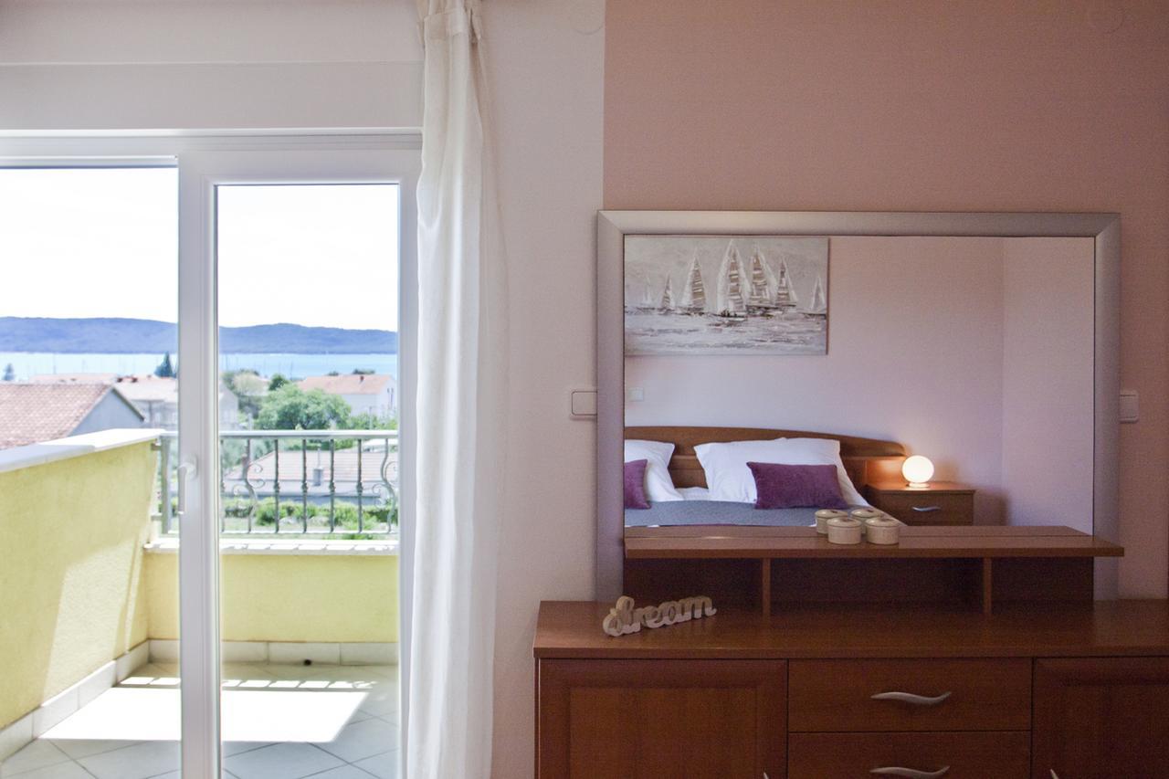 Apartment Noel Kastela Exterior photo